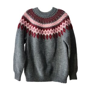 Vintage Handmade Fair Isle Sweater Women M-L Cottagecore Pullover 90s Gray Red